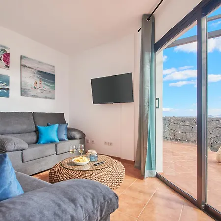 Maria De Timanfaya - Sea And Mountains Views, Pool, Wifi, 15 Minutes Walk To Marina Rubicon Ferienhaus