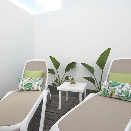 Maria De Timanfaya - Sea And Mountains Views, Pool, Wifi, 15 Minutes Walk To Marina Rubicon Ferienhaus *