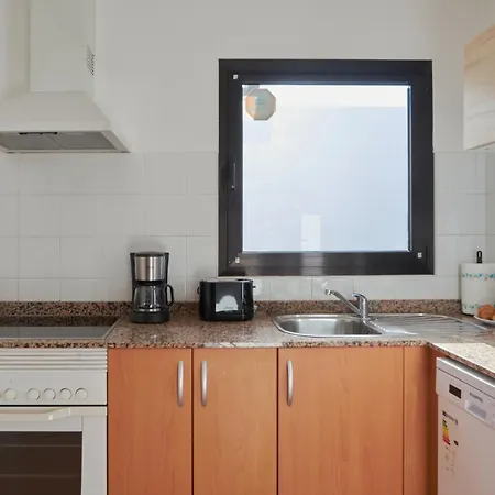 Maria De Timanfaya - Sea And Mountains Views, Pool, Wifi, 15 Minutes Walk To Marina Rubicon Hébergement de vacances