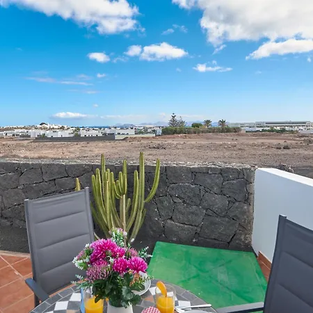 Maria De Timanfaya - Sea And Mountains Views, Pool, Wifi, 15 Minutes Walk To Marina Rubicon Hébergement de vacances *