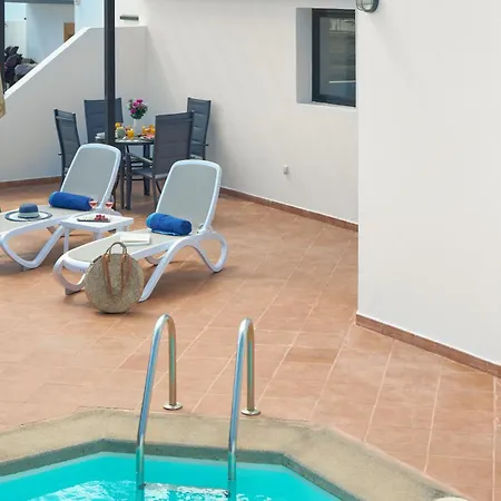 María De Timanfaya - Sea&mountains Views, Pool, Wifi, 15 Minutes Walk To Marina Rubicón *