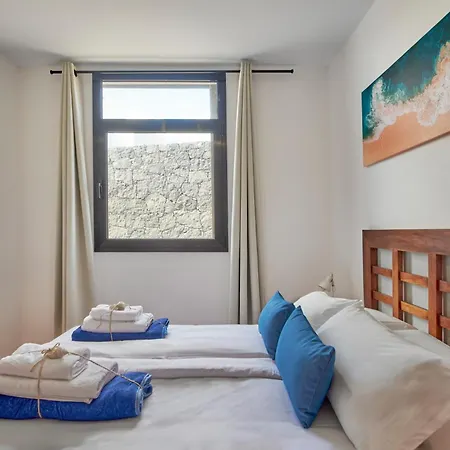 María De Timanfaya - Sea&mountains Views, Pool, Wifi, 15 Minutes Walk To Marina Rubicón *