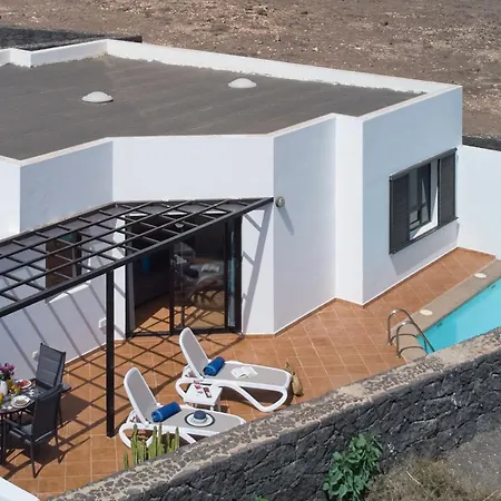 María De Timanfaya - Sea&mountains Views, Pool, Wifi, 15 Minutes Walk To Marina Rubicón